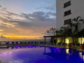 Отель Costa Sur Resort & Spa  Пуэрто-Вальярта